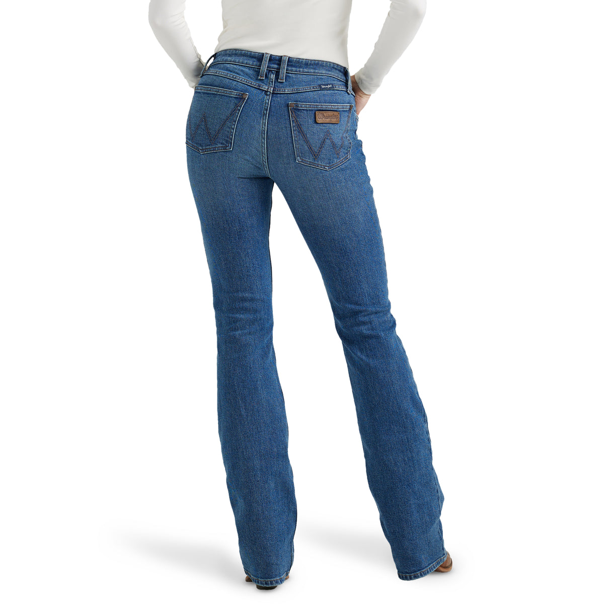 Ladies Wrangler Straight Leg Medium Wash Jean
