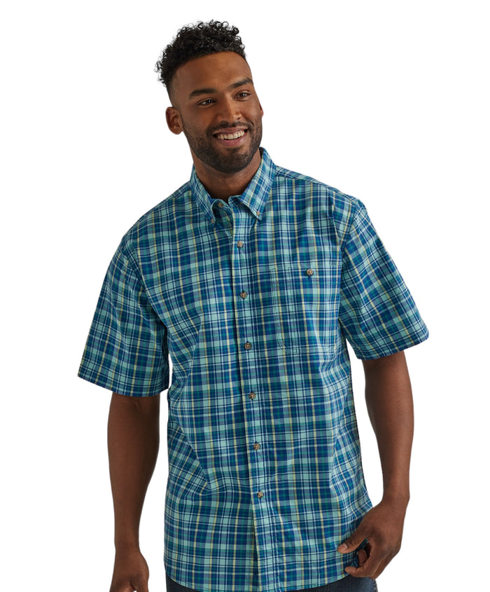 Men's Wrangler Short Sleeve Blue Plaid Shirt