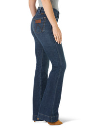 Women's Wrangler Retro Green Jean Sara High Rise Trouser